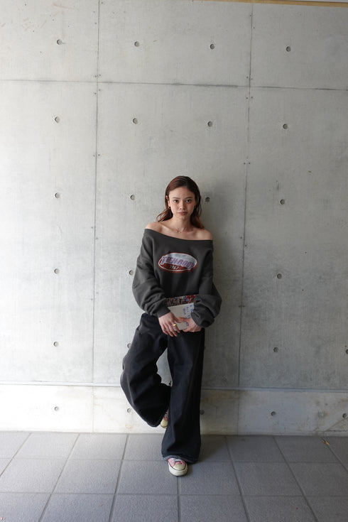 オフショルルーズスウェット